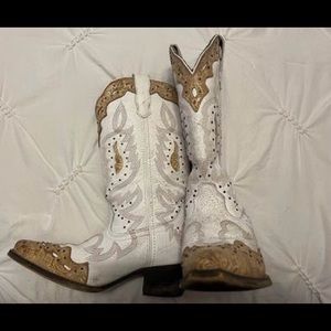 Laredo White Cowboy Boots